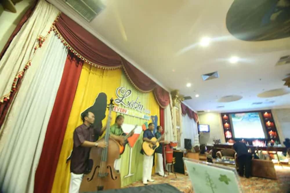 Pacific Palace Hotel 4*