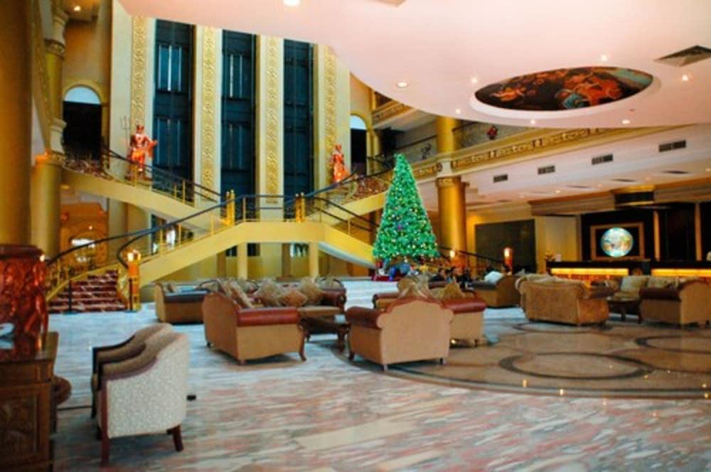 Pacific Palace