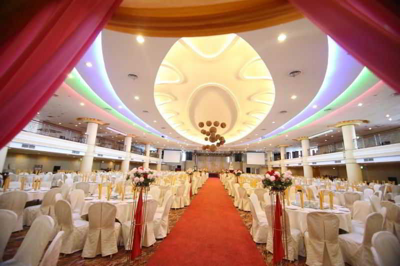 Pacific Palace Hotel 4*